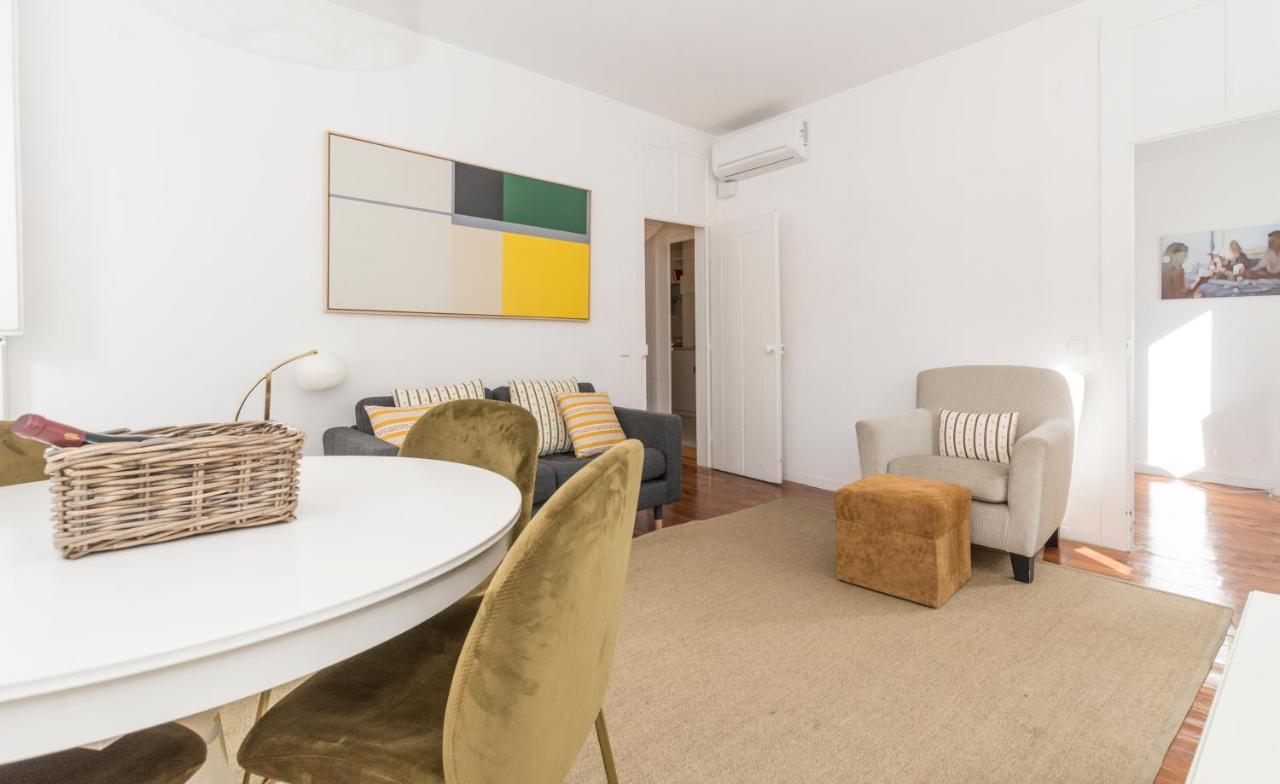 Appartement Live Like A Local @ Casa Da Esquina - Wifi & A/C à Lisboa Extérieur photo