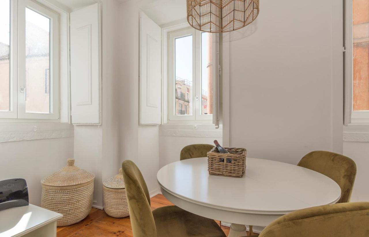 Appartement Live Like A Local @ Casa Da Esquina - Wifi & A/C à Lisboa Extérieur photo